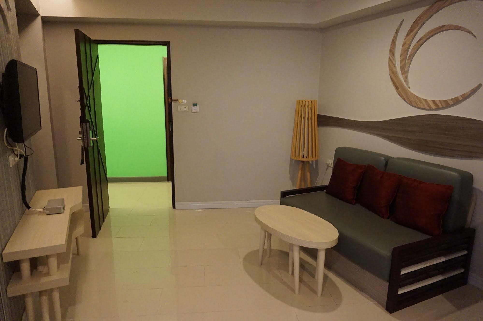 Sf Biz Hotel Кхон Каен Екстериор снимка