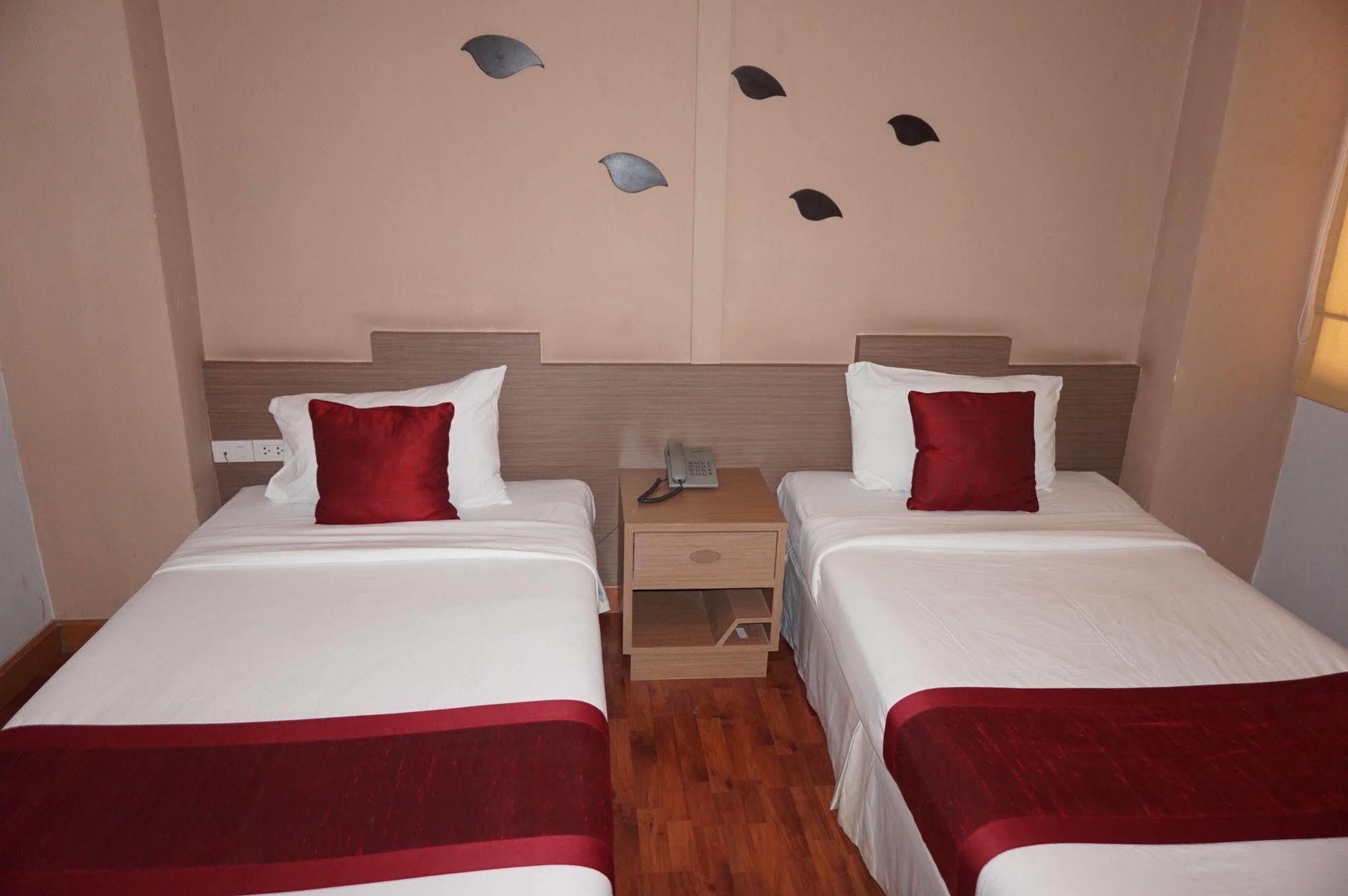 Sf Biz Hotel Кхон Каен Екстериор снимка