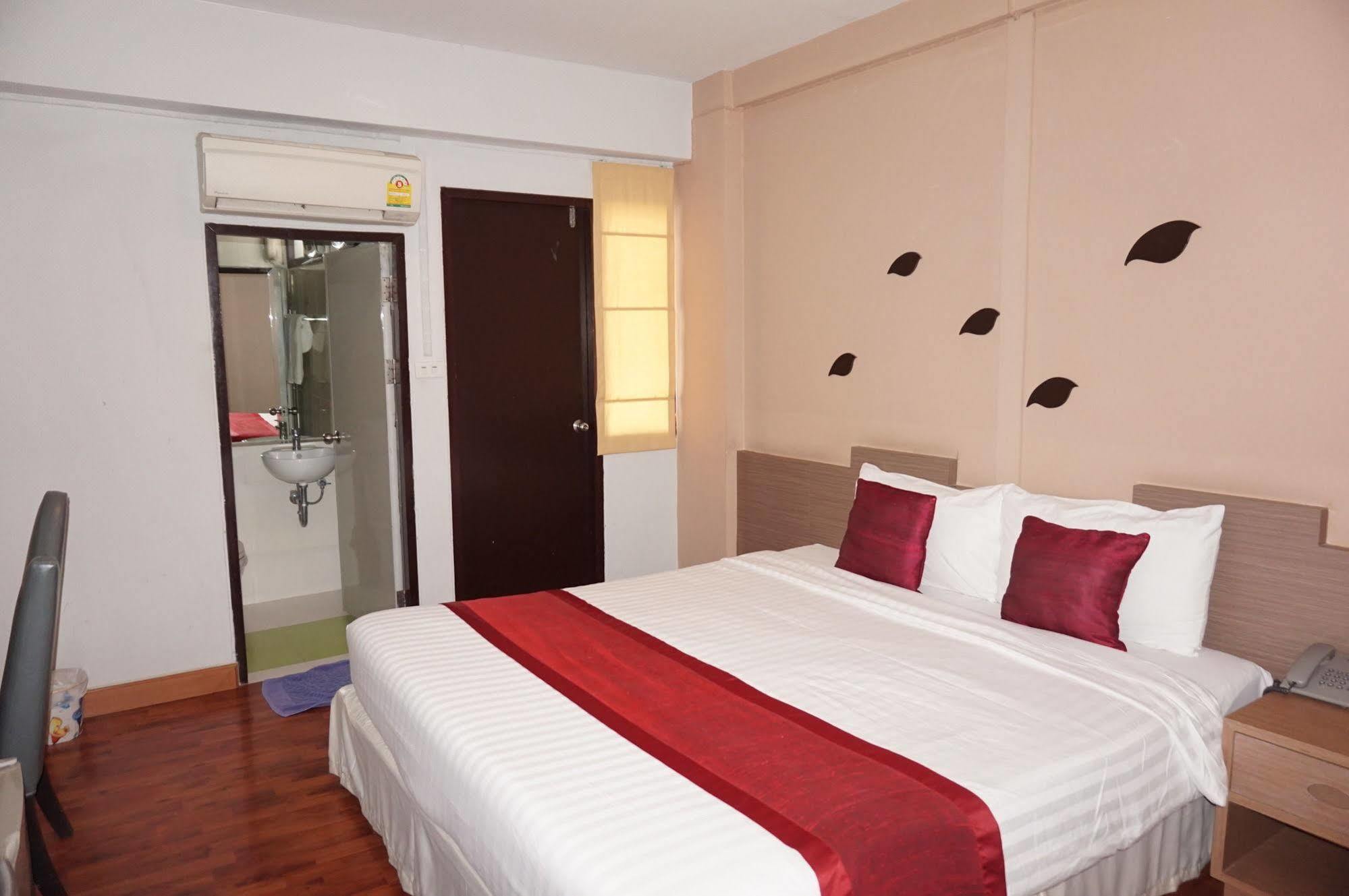Sf Biz Hotel Кхон Каен Екстериор снимка