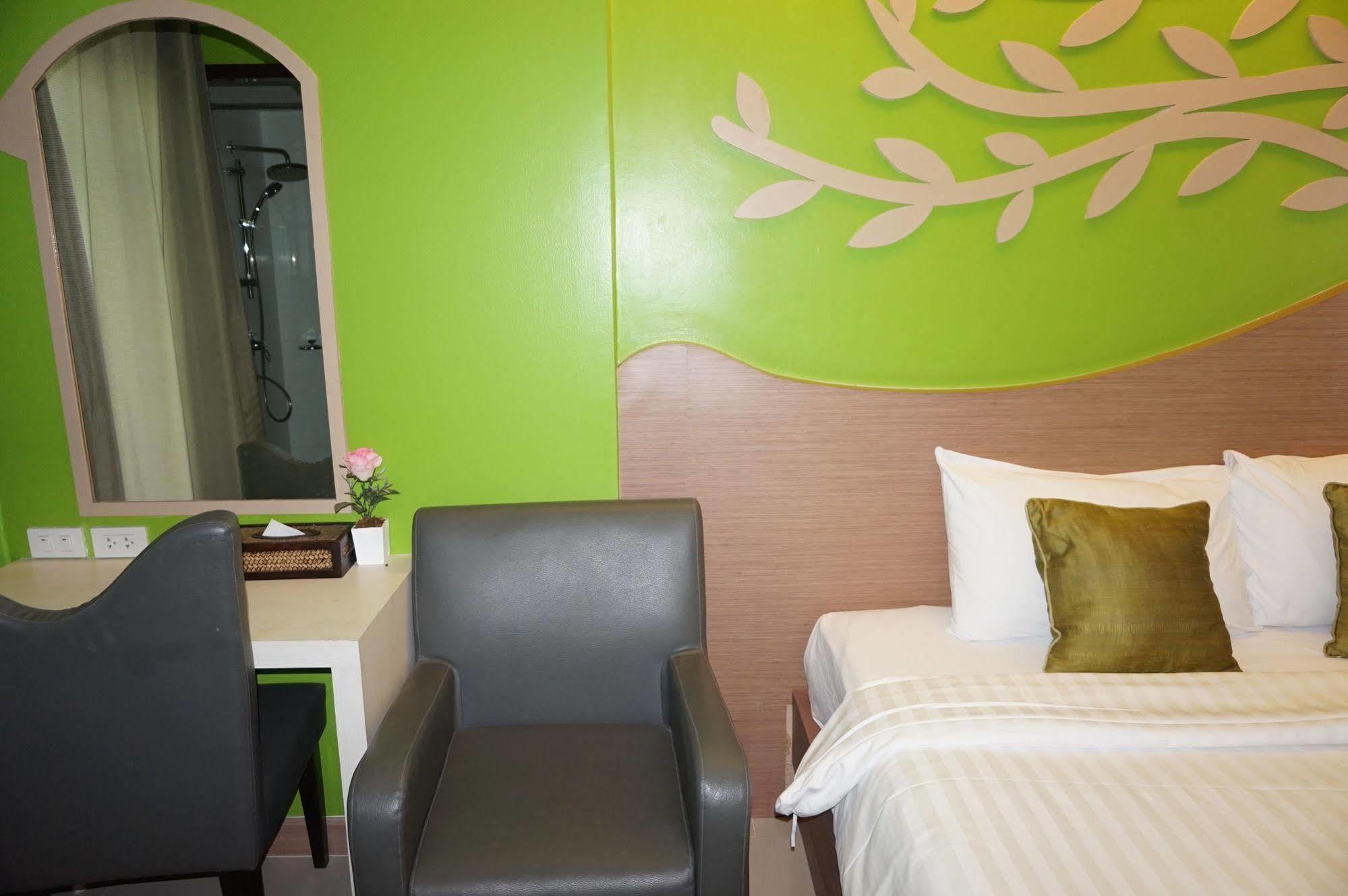 Sf Biz Hotel Кхон Каен Екстериор снимка